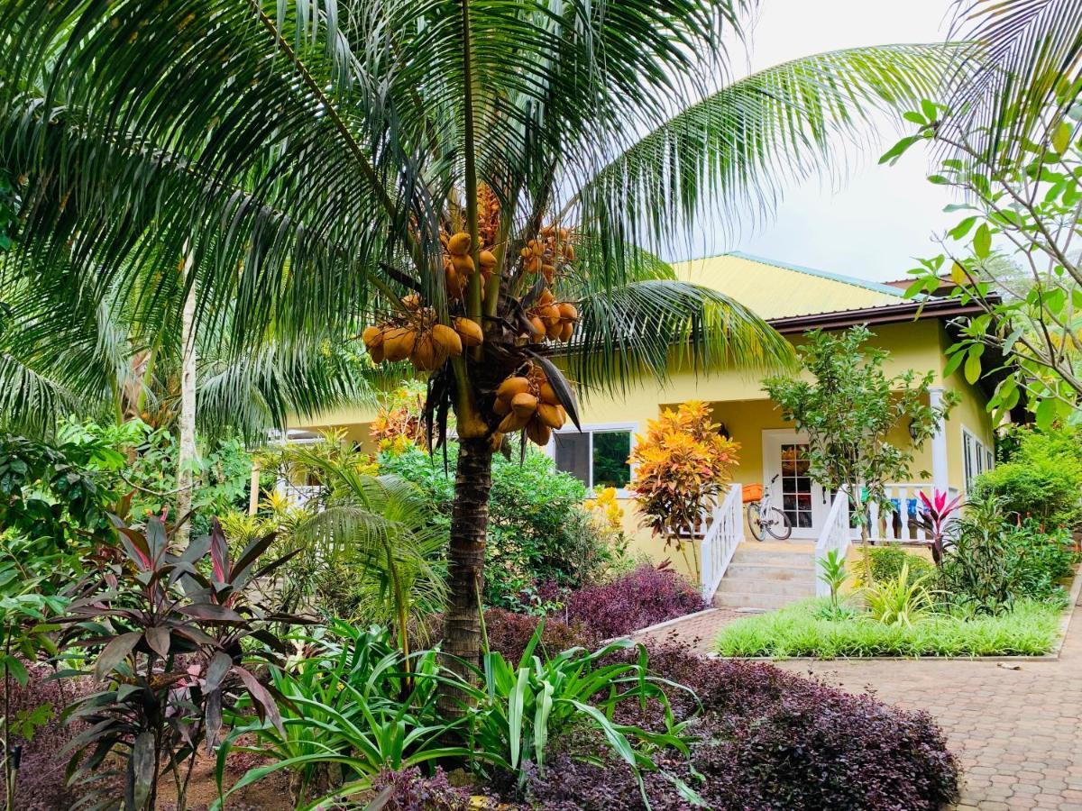O'Soleil Chalets Self Catering La Digue Exterior photo