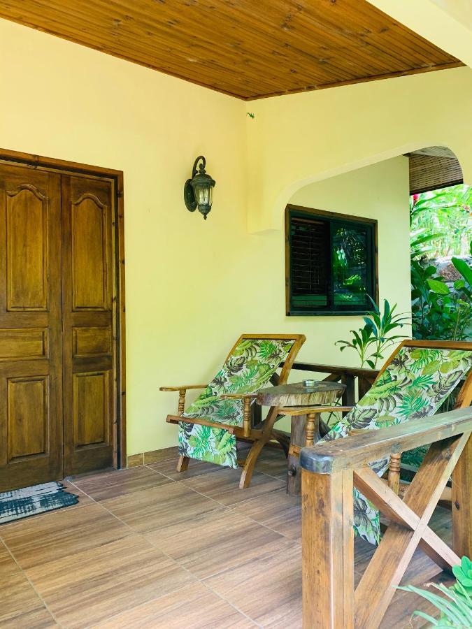 O'Soleil Chalets Self Catering La Digue Exterior photo