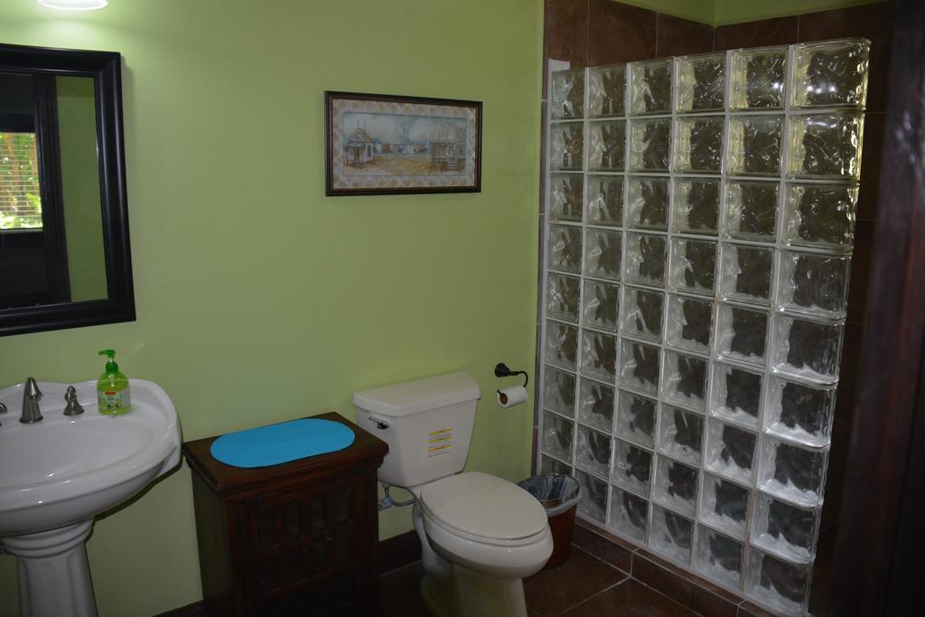 O'Soleil Chalets Self Catering La Digue Room photo
