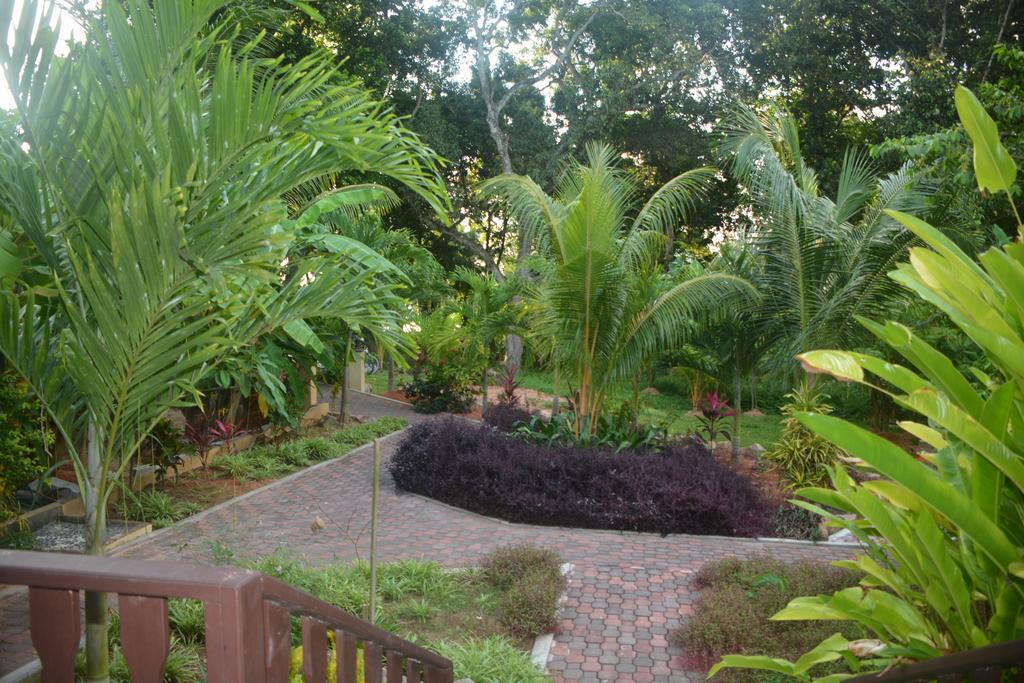 O'Soleil Chalets Self Catering La Digue Exterior photo